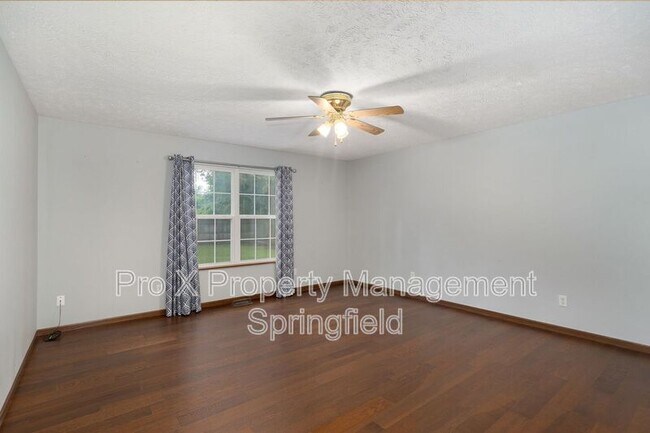 Foto del edificio - 3119 W Water St