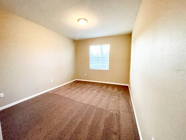 Foto del edificio - 27023 Juniper Bay Dr