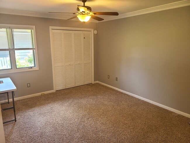 Foto del edificio - Beautiful 2 bedroom 2 bath unfurnished Townhome - Olde Point Golf Course - Hampstead