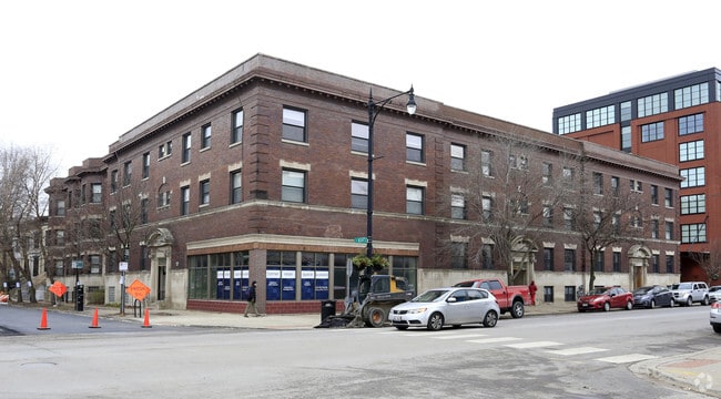 Building Photo - 5300-5312 S Blackstone Ave