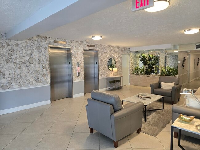 Foto del edificio - 3010 N Course Dr