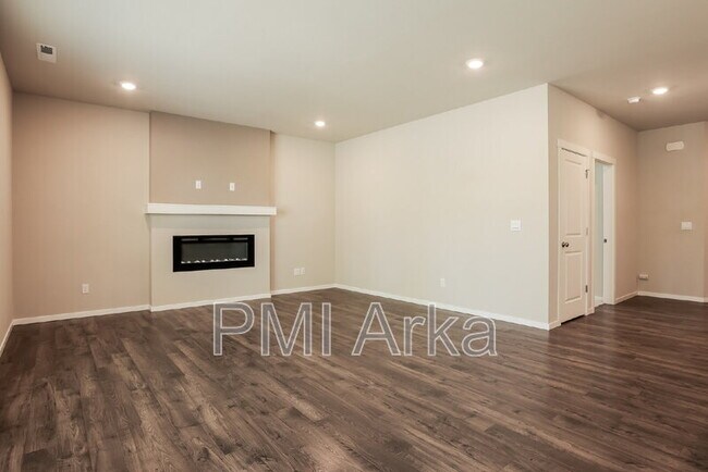 Foto del edificio - 10823 32nd St NE