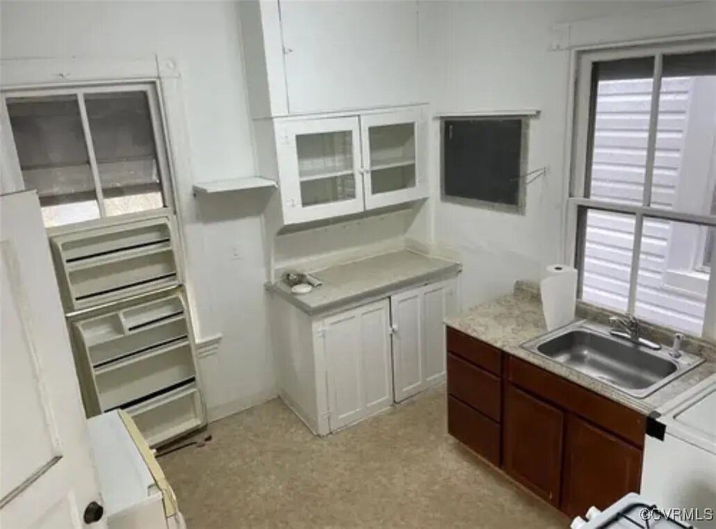 Foto del edificio - 618 S Laurel St