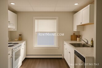 Building Photo - 109 Main Rd N