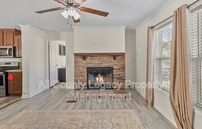 Photo - 75 W Cardinal Ln House