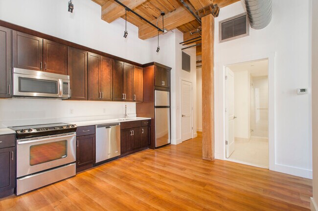 Building Photo - 49 Melcher St