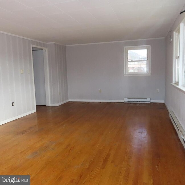 Building Photo - 11601 Buchanan Trail E