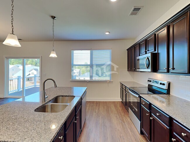 Foto del edificio - 6192 Bridlewood Ln
