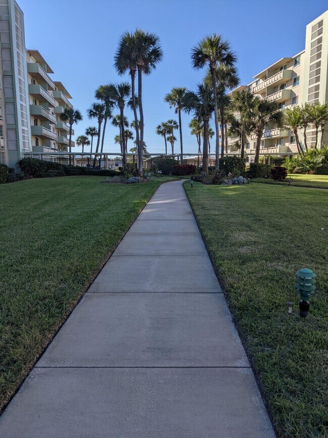 2020 N Atlantic Ave Unit 414n, Cocoa Beach, FL 32931 Condo for Rent