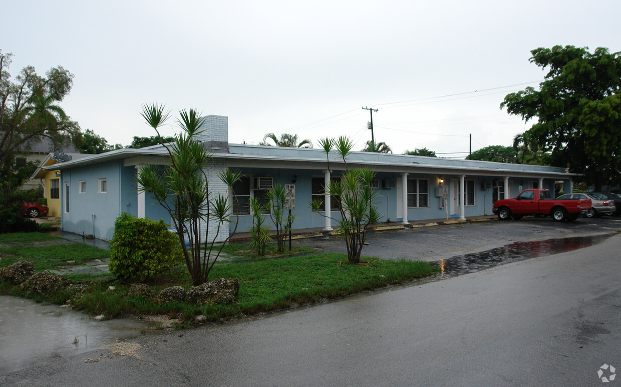 Foto del edificio - 824 NE 4th St