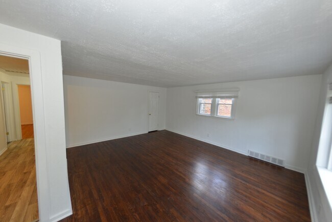 Foto del edificio - 1275 N Florissant Rd