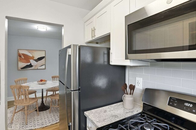 Foto del edificio - Eagle Rock Apartments at Hicksville & Jericho