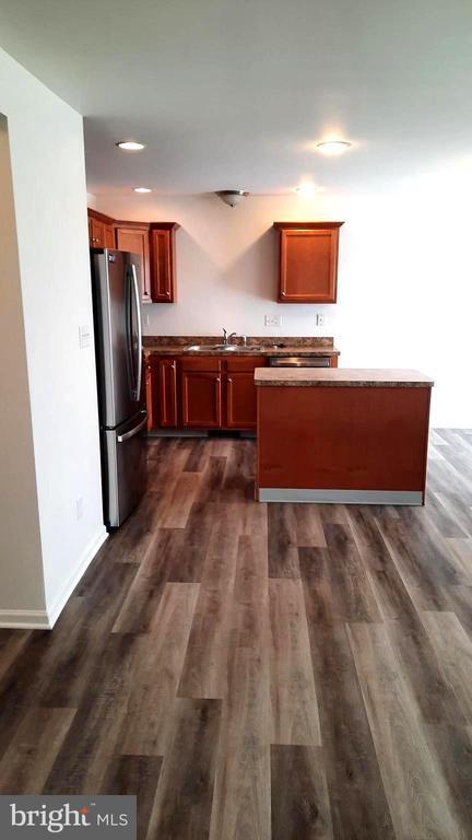 Foto del edificio - 2420 Newtown Dr