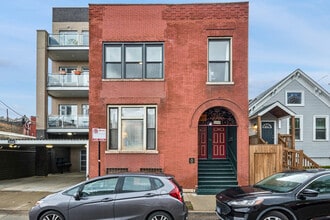 Building Photo - 2920 N Lakewood Ave