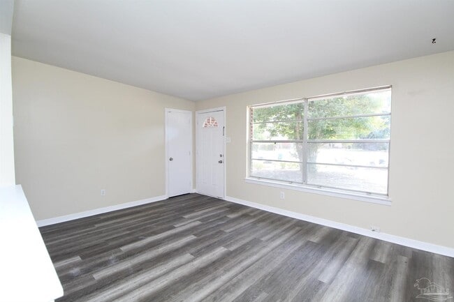Building Photo - 2110 Curry Cir