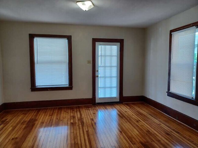 Foto del edificio - 346 Gray Ave