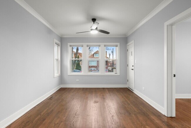 Foto del edificio - 5542 W 64th St
