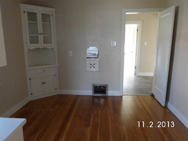 Building Photo - 166 N 500 W