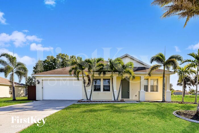 Primary Photo - 16116 Badalona Dr