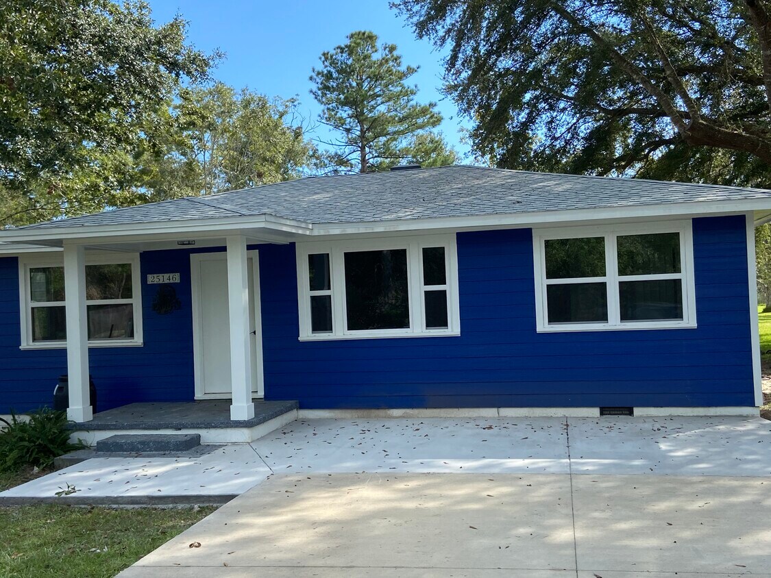 Foto principal - 25146 Chestnut St