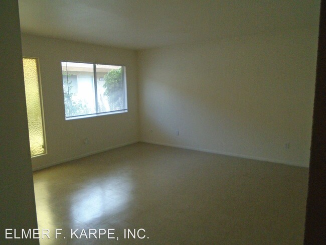Building Photo - 5088 Easton Dr