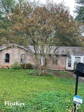 Building Photo - 6152 Deerfield Ct