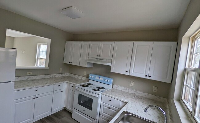 Foto del edificio - 316 Kilarney Dr