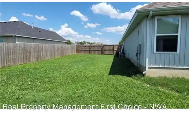 Foto del edificio - 3 br, 2 bath House - 1660 Gallant Fox Lane