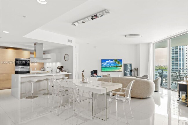 Foto del edificio - 17111 Biscayne Blvd
