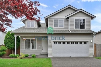 Building Photo - 17926 14th Pl W