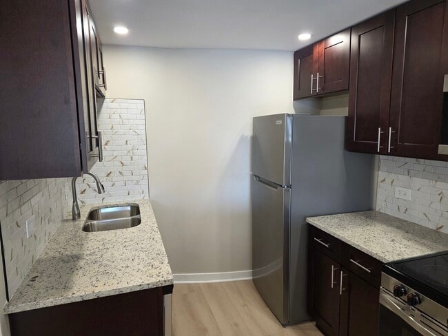 Foto del edificio - 3900 W 95th St