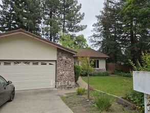 Building Photo - 2720 Buena Vista Ave