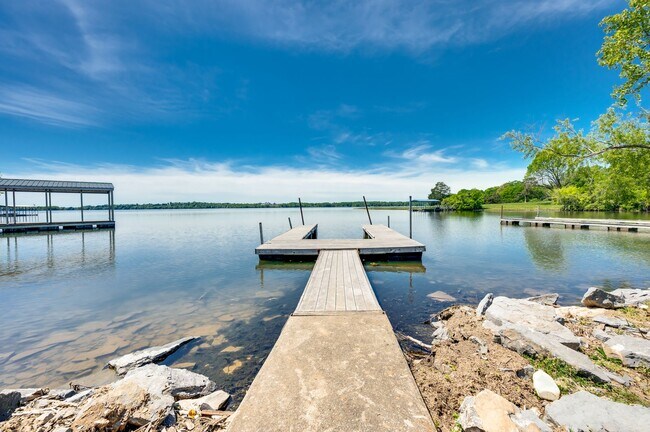 Foto del edificio - 131 Cumberland Shores Dr