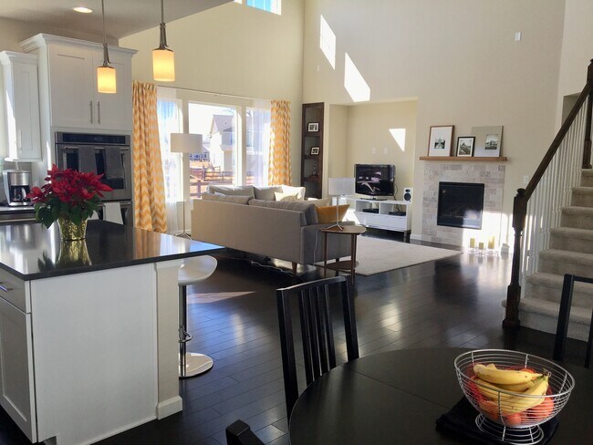 Foto del edificio - Custom Built Richmond Home for Lease in Fort Collins!