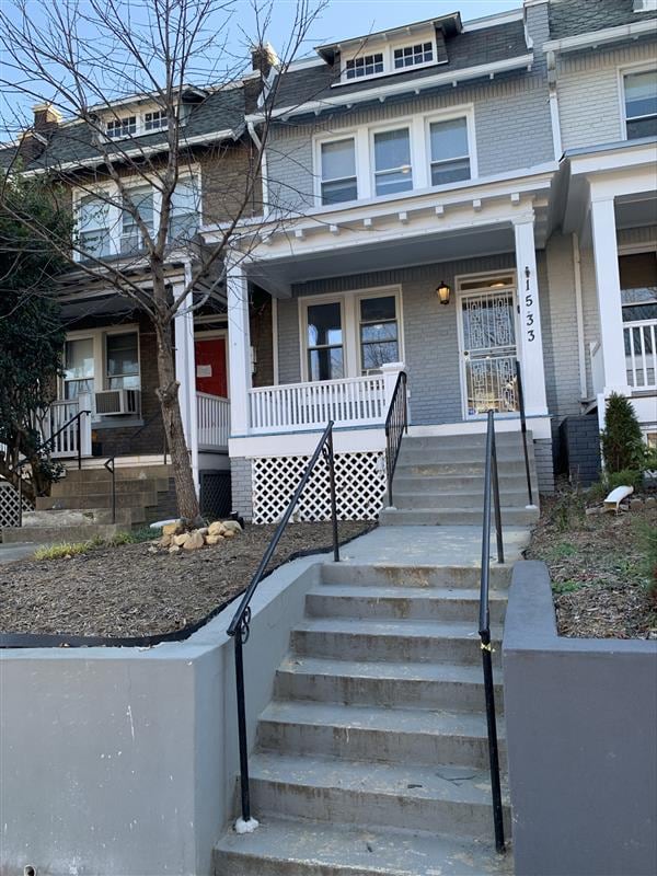 Photo - 1533 Isherwood St NE House