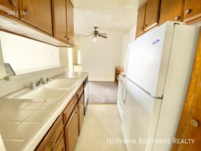 Foto del edificio - 1711 Corinth Ave