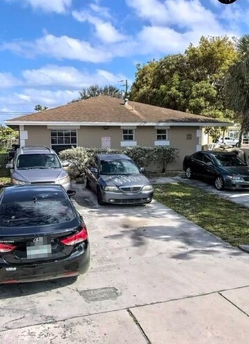 Foto principal - 1010 NW 3rd Ave