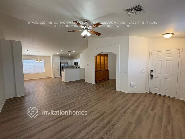 Building Photo - 3937 N 125th Dr