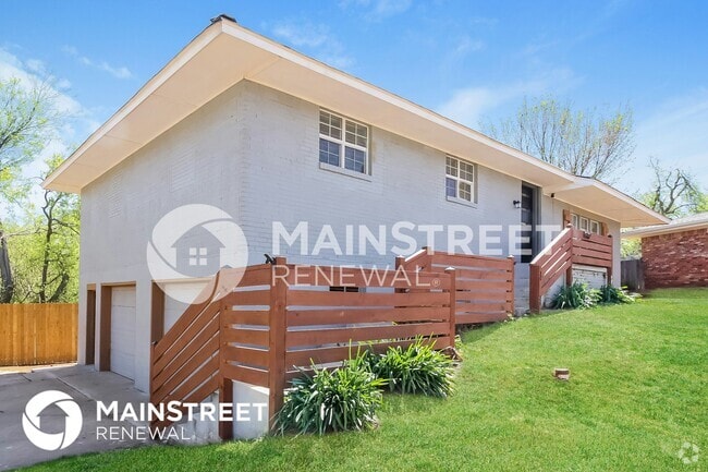 Building Photo - 6332 NW 58th Terrace