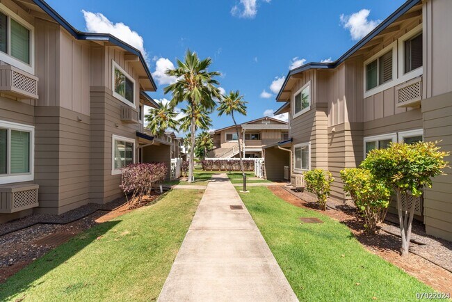Foto del edificio - $2300 / 1br - 500ft2 - 1br/1ba/2pkg Townho...