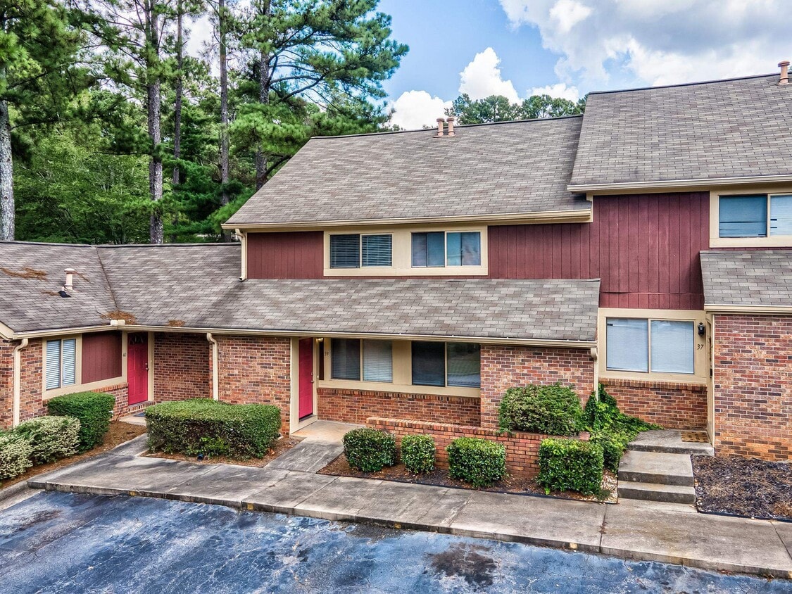 39 Country Pl Ct, Alpharetta, GA 30005 Townhome Rentals in Alpharetta