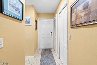 Building Photo - 12141 Summergate Cir