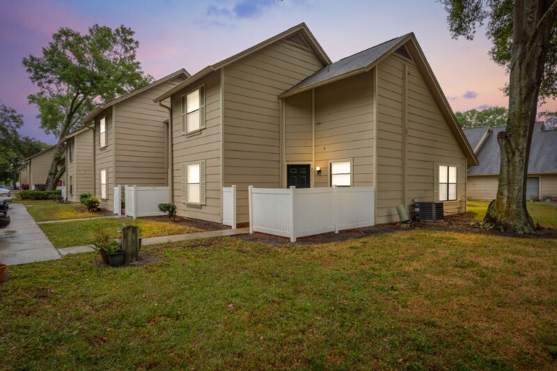 Foto principal - 2550 W Bird St