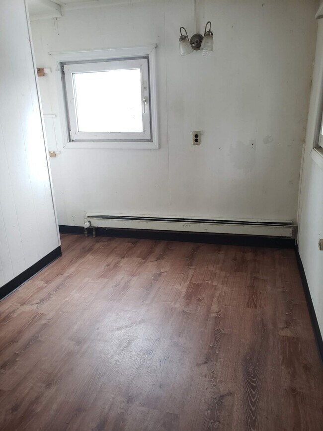 Foto del edificio - 1128 Hess Ave