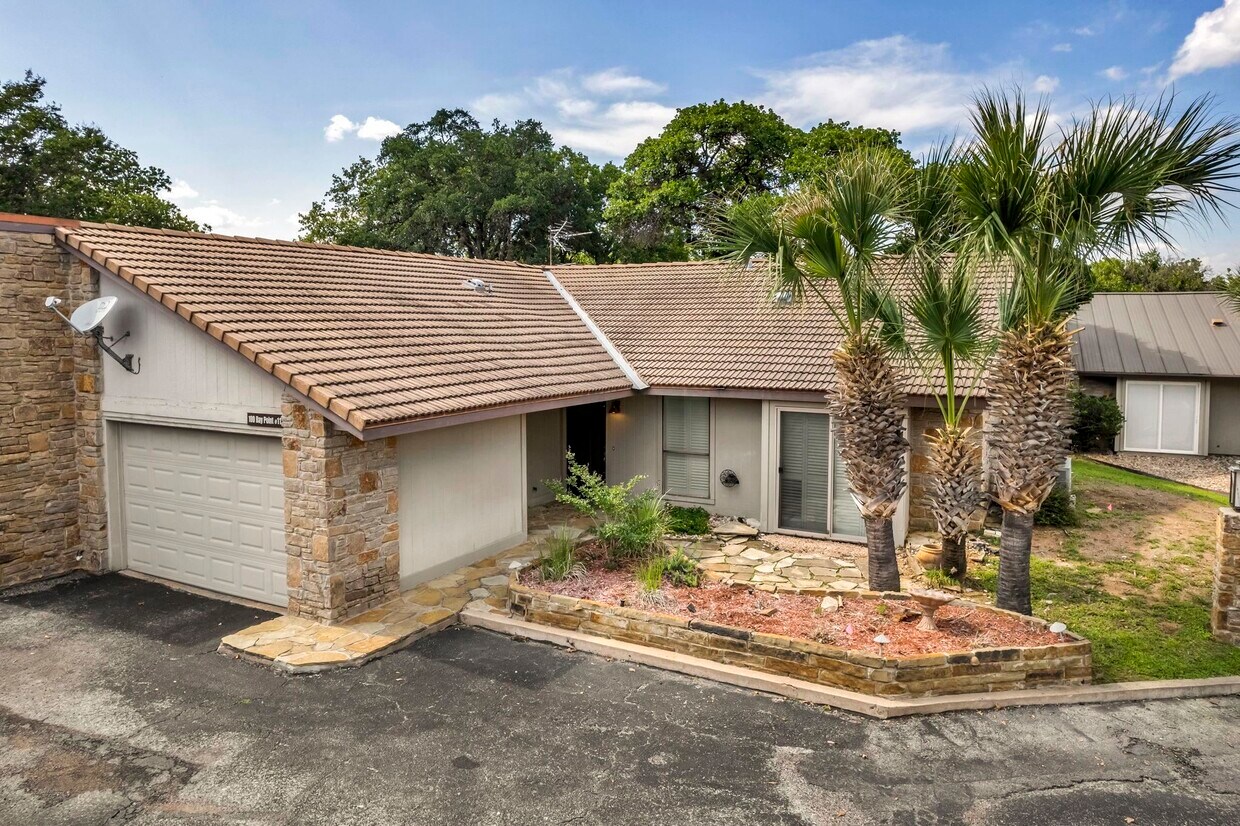 Foto principal - 100 Bay Point Dr