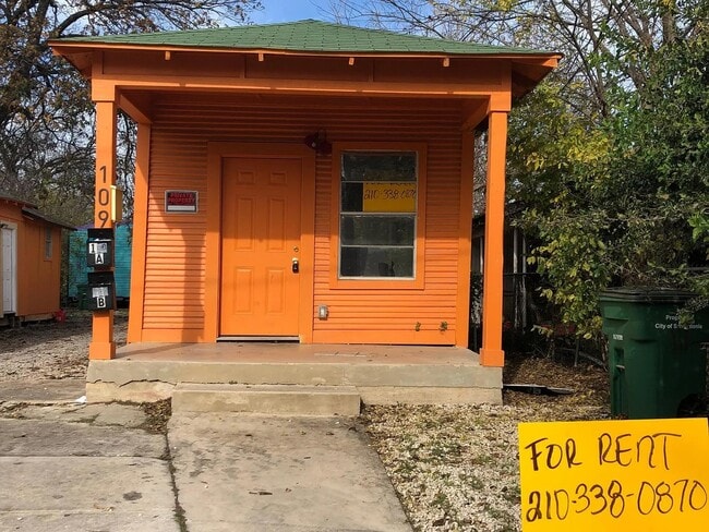 Foto del edificio - 109 Nancy Pl.