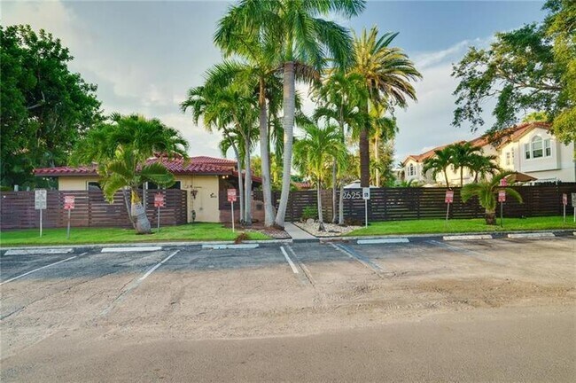 Foto del edificio - 2625 NE 13th Ct