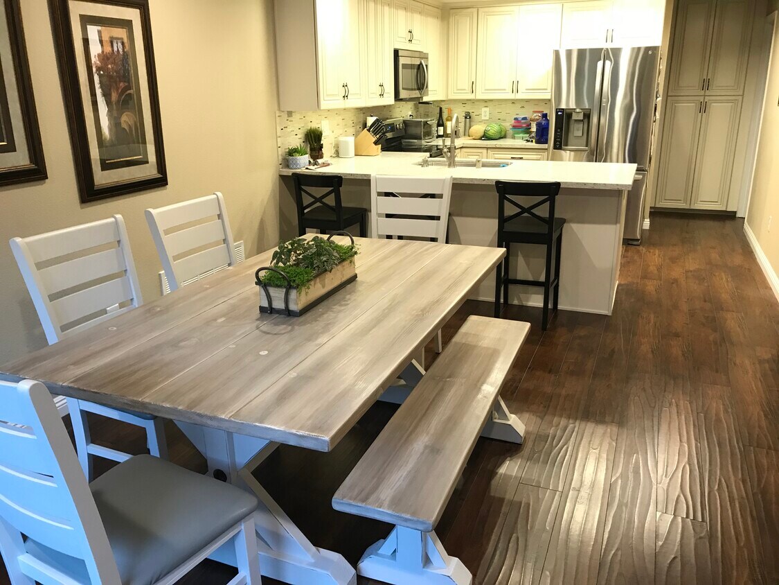 Foto principal - 5248 Edge Park Way