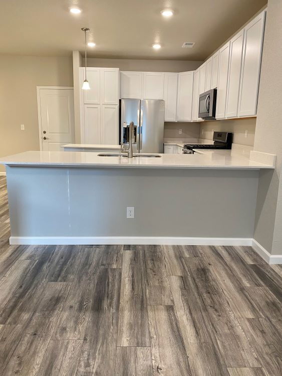 Building Photo - Shalom Park Townhouse