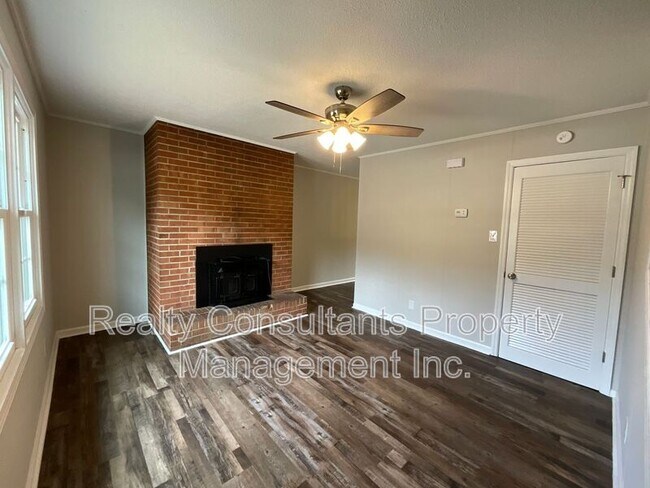 Building Photo - 1156 Smith Rd